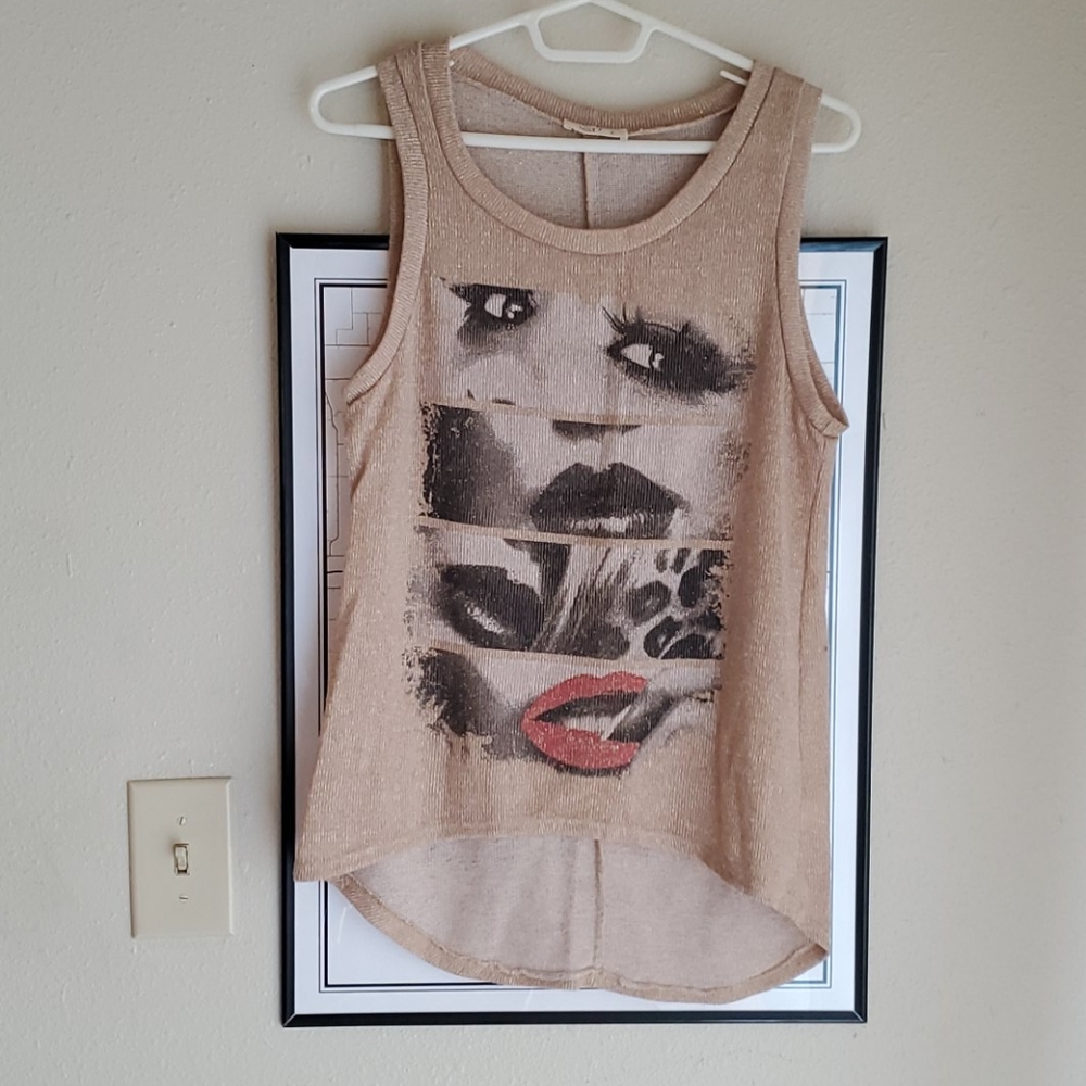 Lips tank
